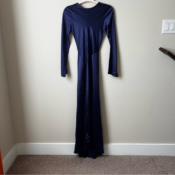 NONchalant Dumas Dress - Picture 2 of 8